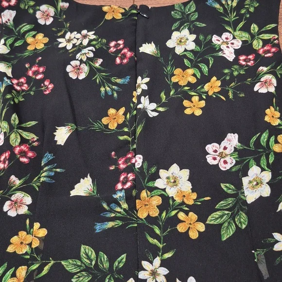 Calvin Klein - Picture 10 of 10